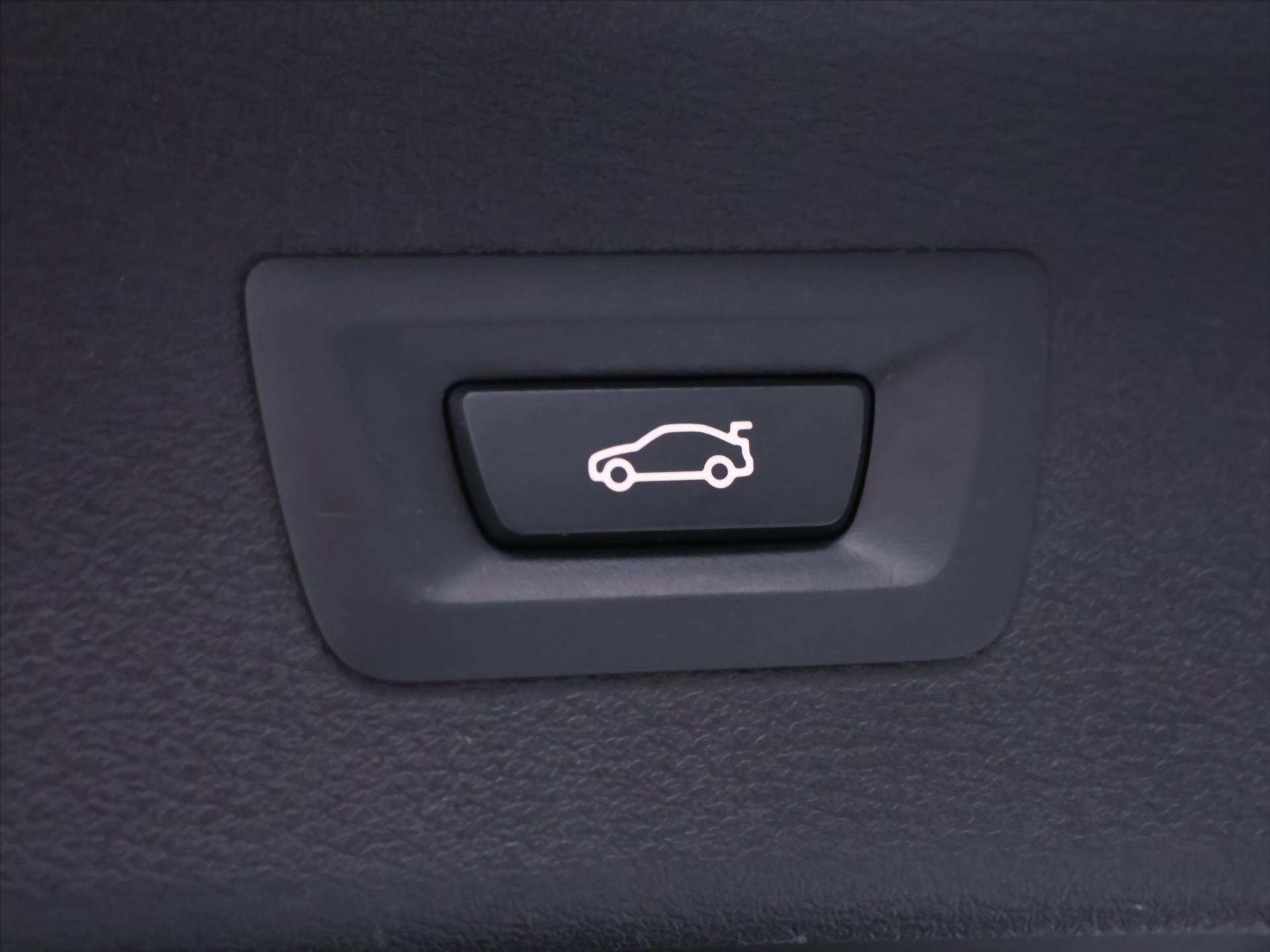 BMW X1 SUV / Terénní 2,0 l 140 kw