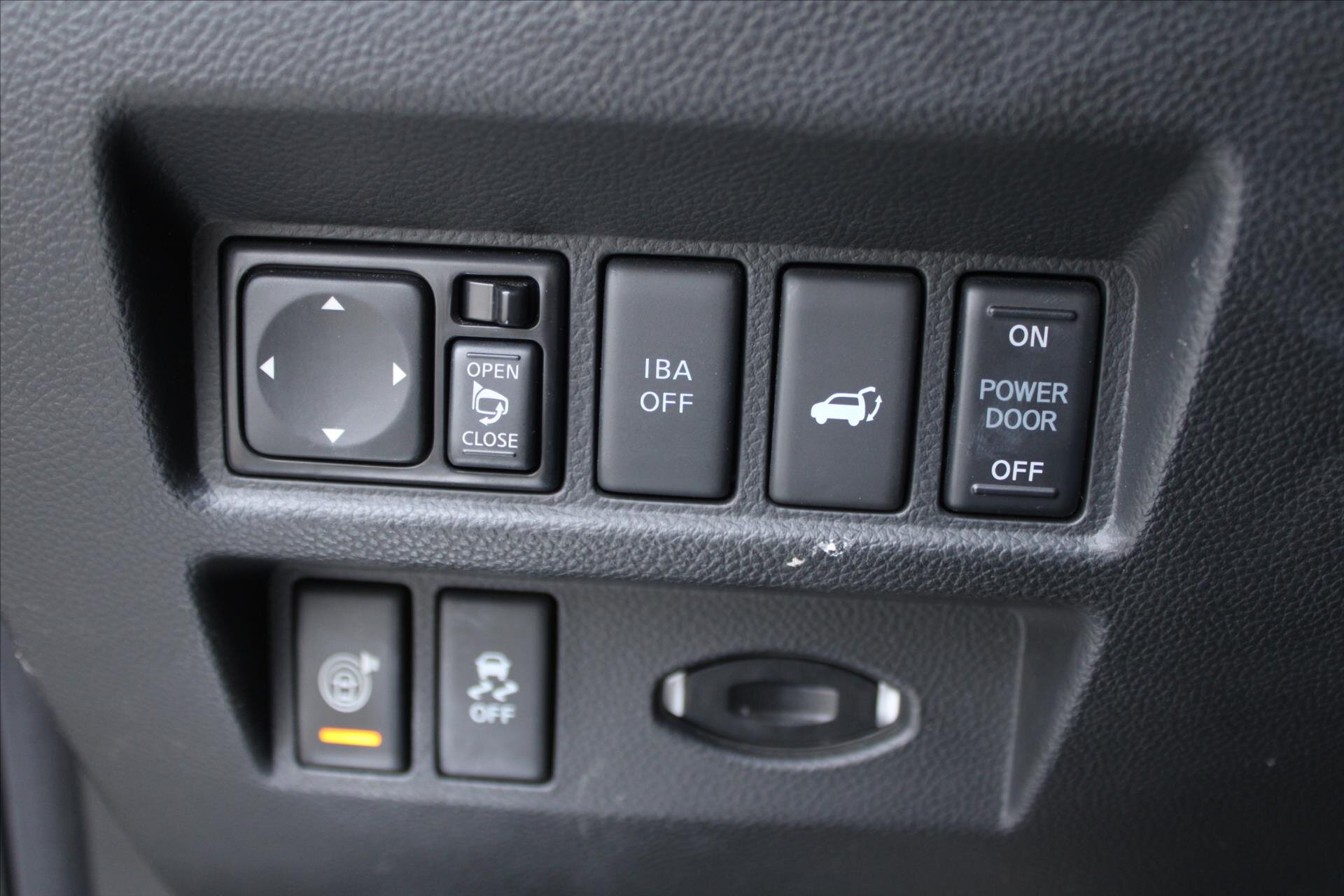 Infiniti QX70 SUV 3,0 l 175 kw