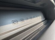 Land Rover Defender SUV 3,0 l 221 kw