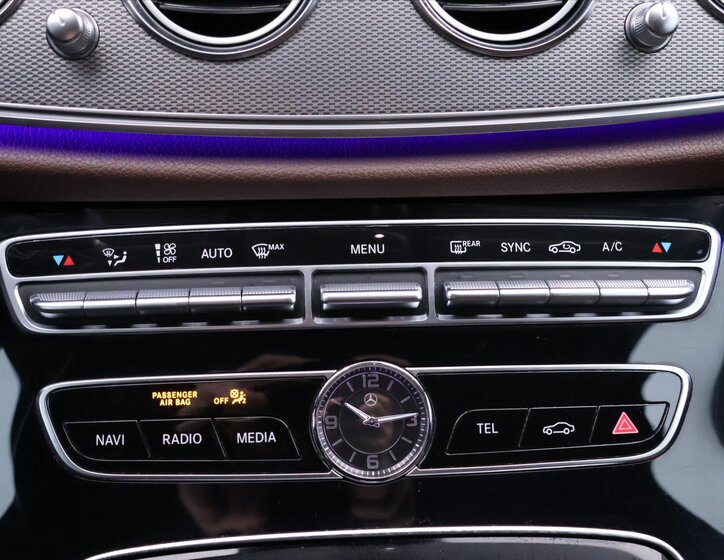 Mercedes-Benz Třídy E Sedan 2,0 l 143 kw