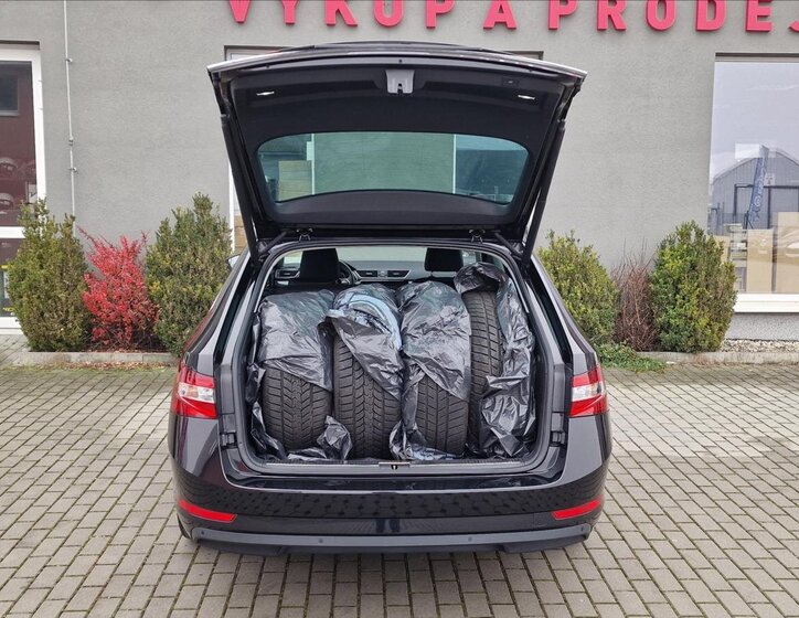Škoda Superb Kombi 2,0 l 110 kw