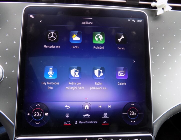 Mercedes-Benz EQE 40