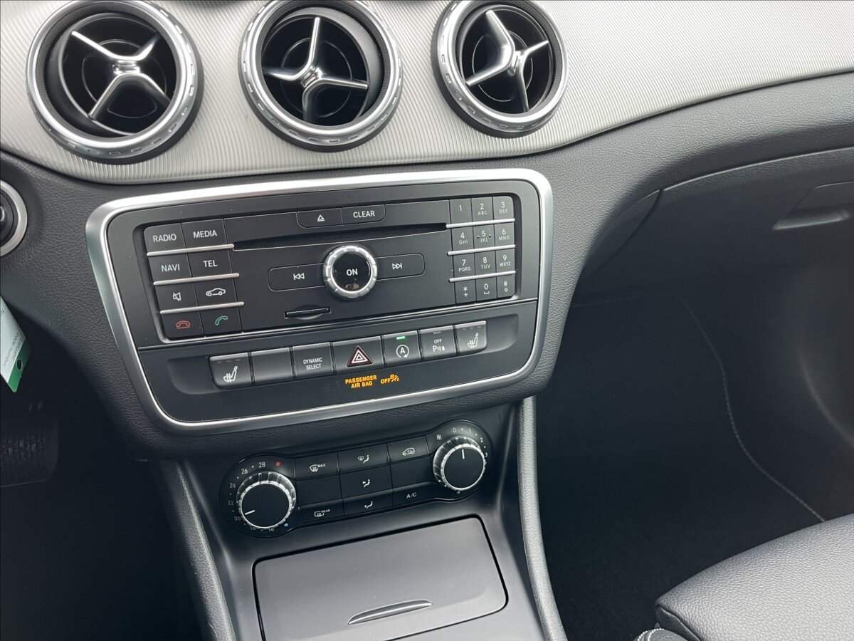 Mercedes-Benz GLA Hatchback 1,6 l 115 kw