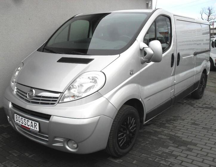 Opel Vivaro 1