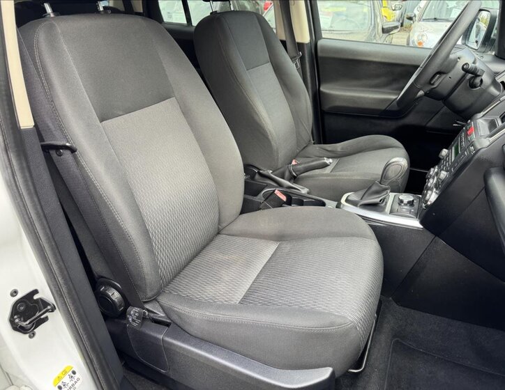 Land Rover Freelander SUV / Terénní 2,2 l 140 kw