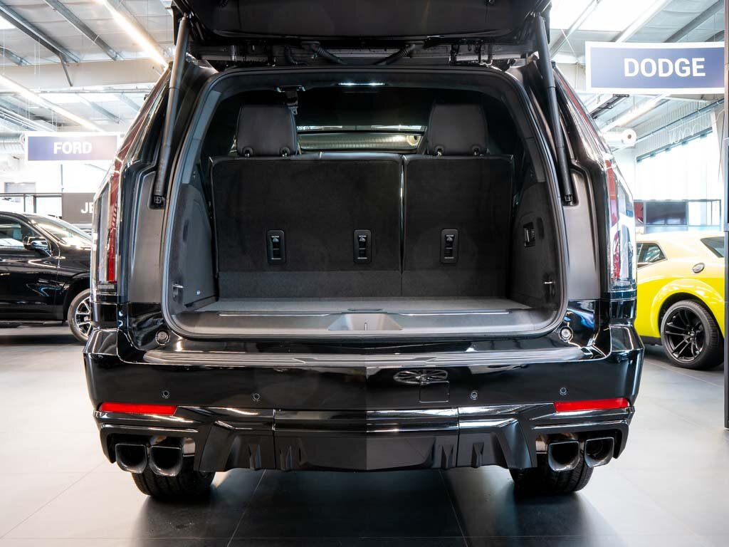 Cadillac Escalade SUV / Terénní 6,2 l 508 kw