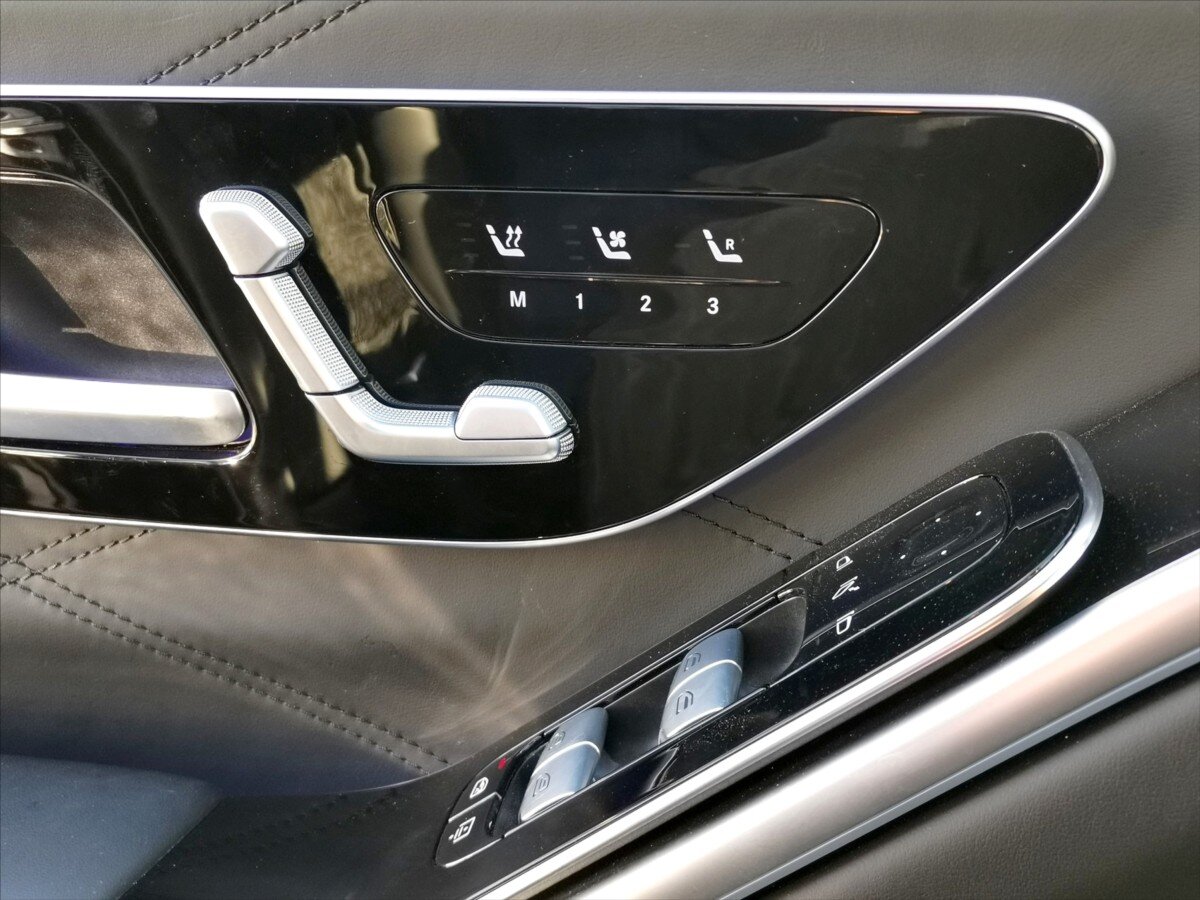 Mercedes-Benz Třídy S Ostatní 6,0 l 450 kw