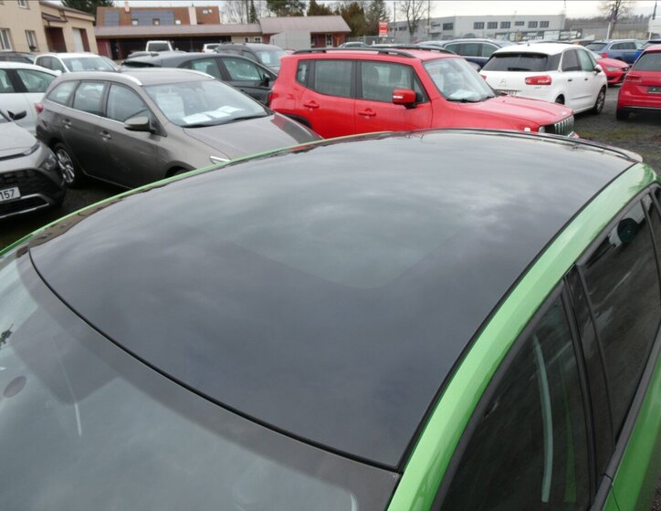 Škoda Rapid Hatchback 1,2 l 77 kw