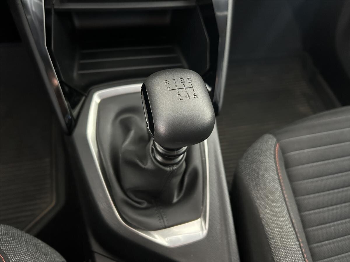 Peugeot 2008 SUV / Terénní 1,2 l 74 kw