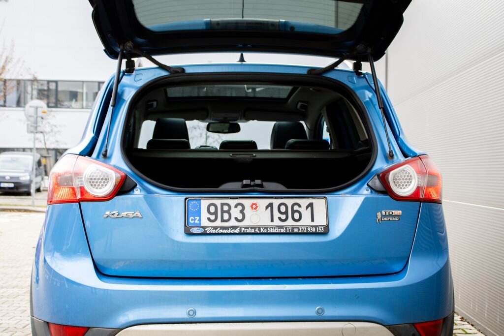 Ford Kuga SUV 2,0 l 100 kw