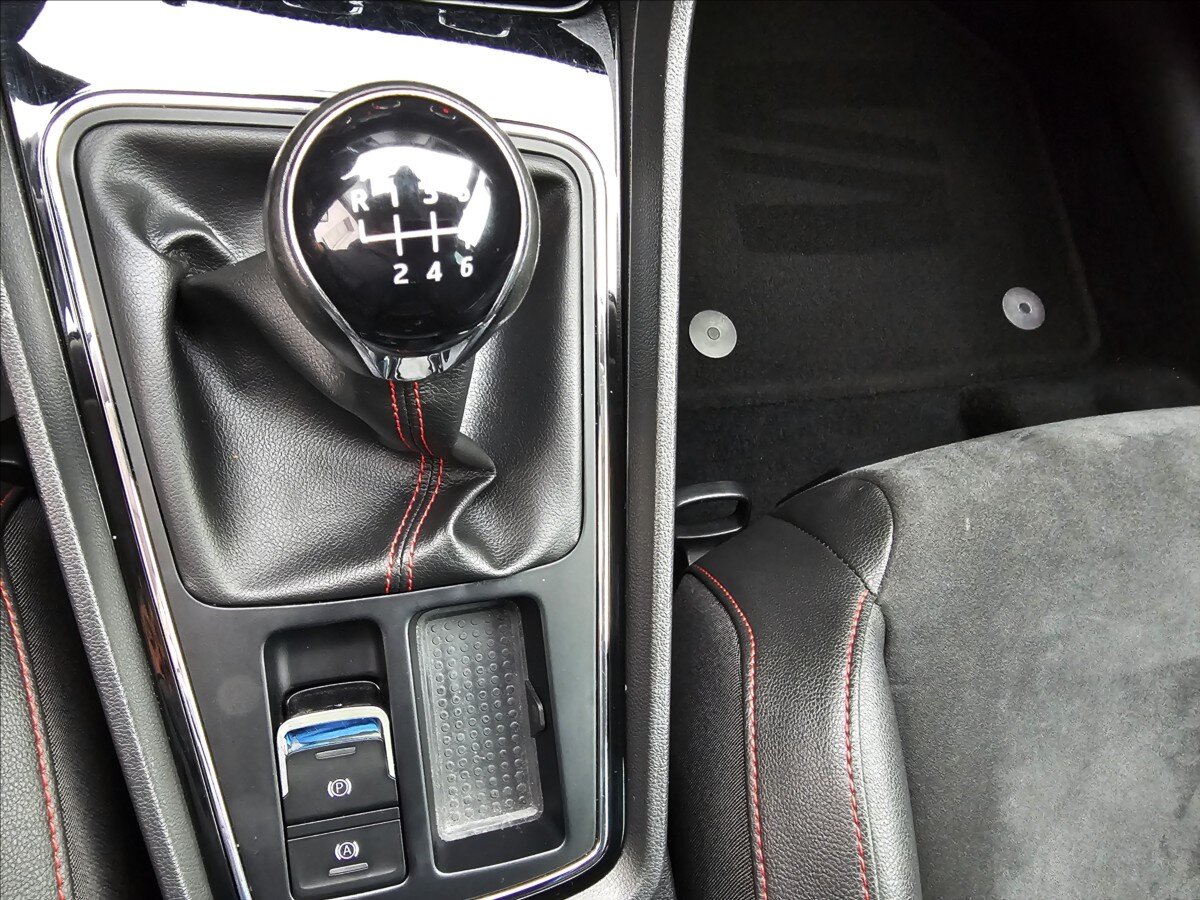 Seat Leon Hatchback 1,4 l 110 kw