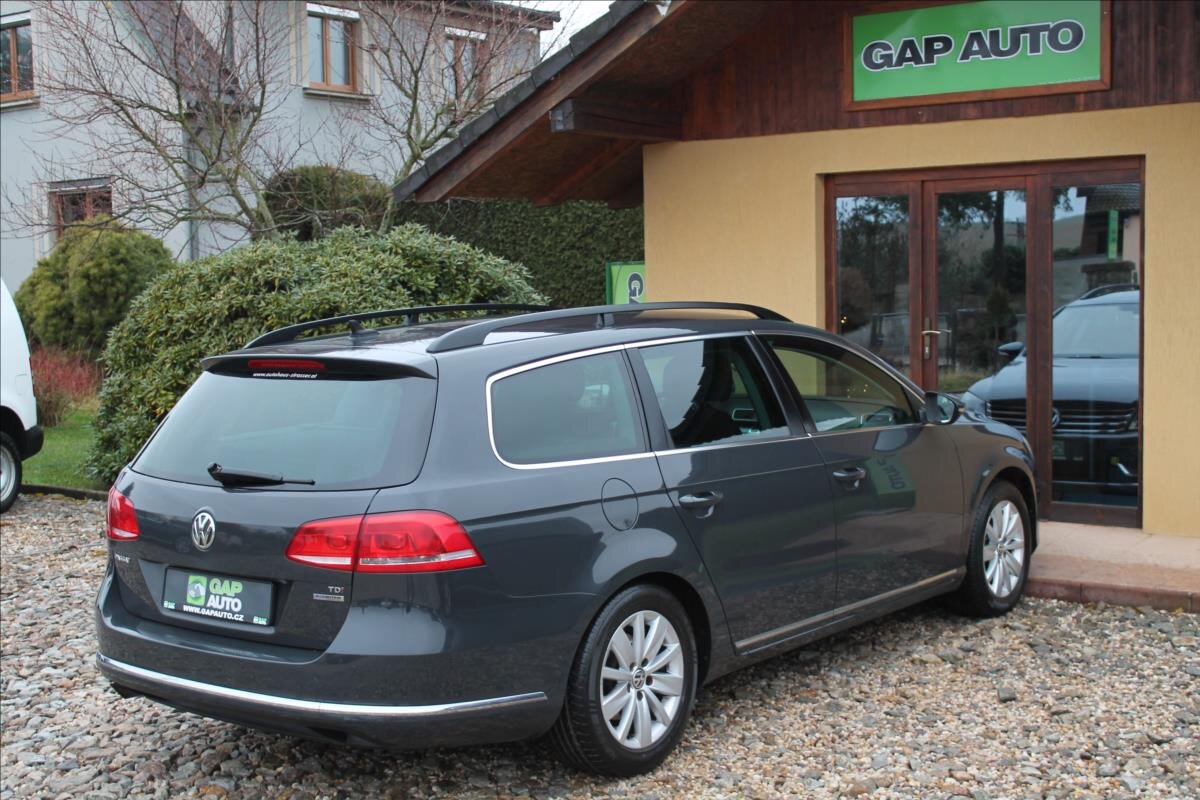 Volkswagen Passat Kombi 1,6 l 77 kw