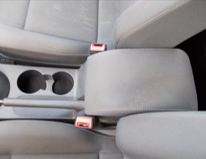 Volkswagen Caddy Kombi 1,6 l 75 kw