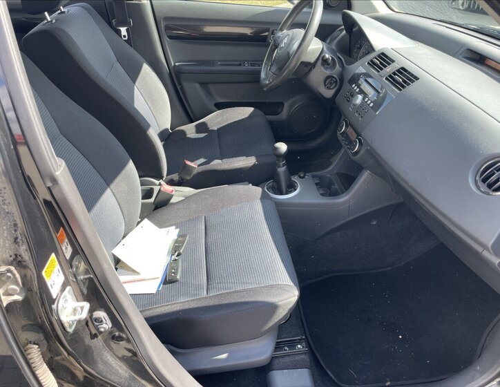 Suzuki Swift Hatchback 1,3 l 67 kw