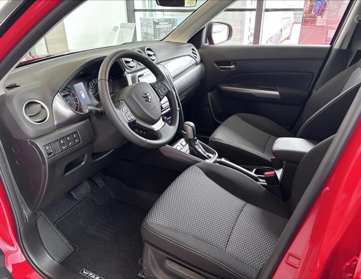 Suzuki Vitara SUV / Terénní 1,4 l 81 kw