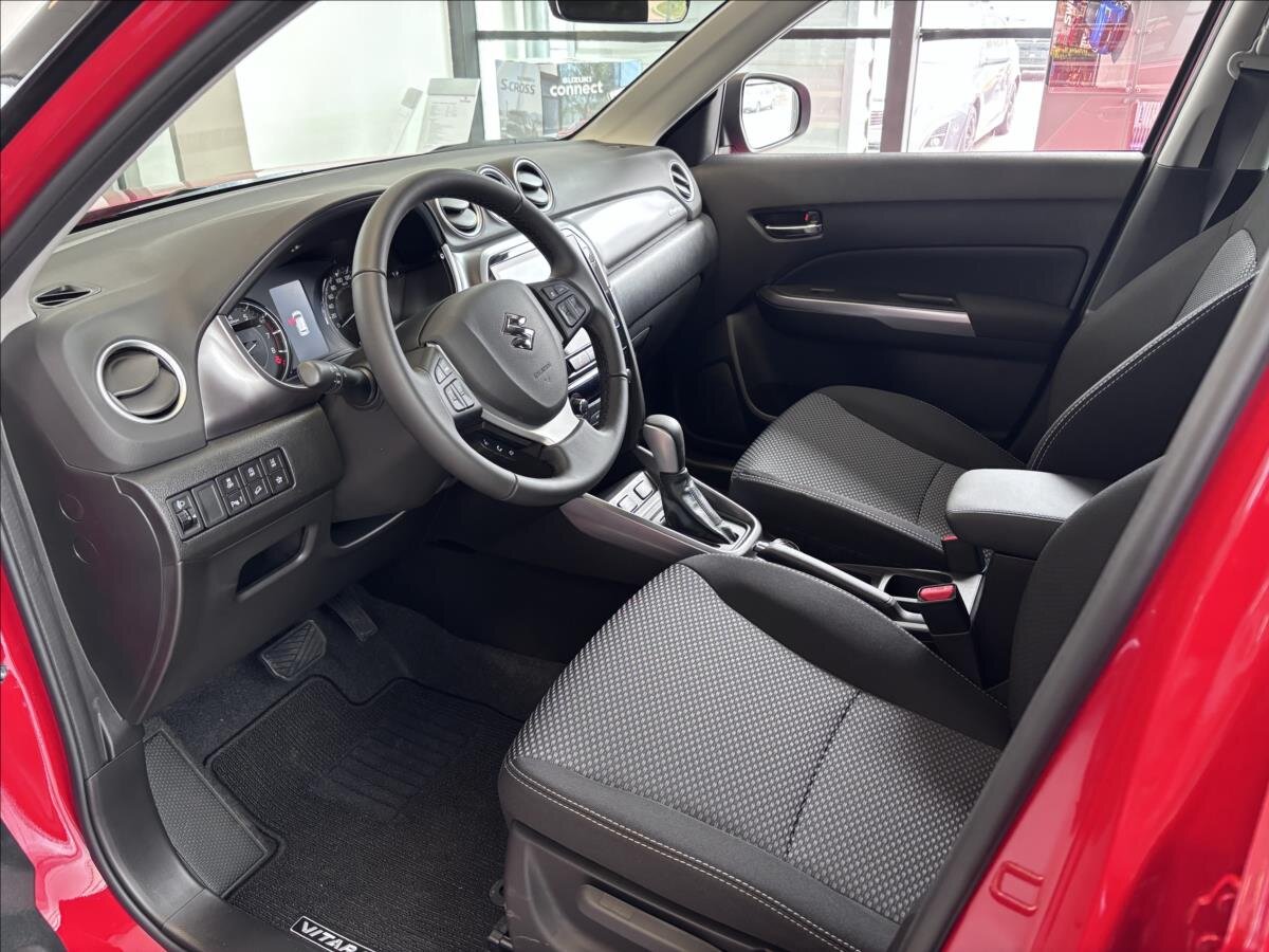 Suzuki Vitara SUV / Terénní 1,4 l 81 kw