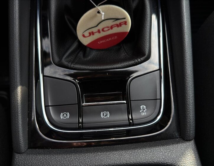 Škoda Karoq Kombi 1,5 l 110 kw