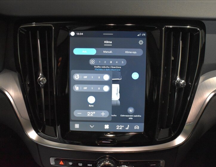 Volvo V60 Kombi 2,0 l 145 kw