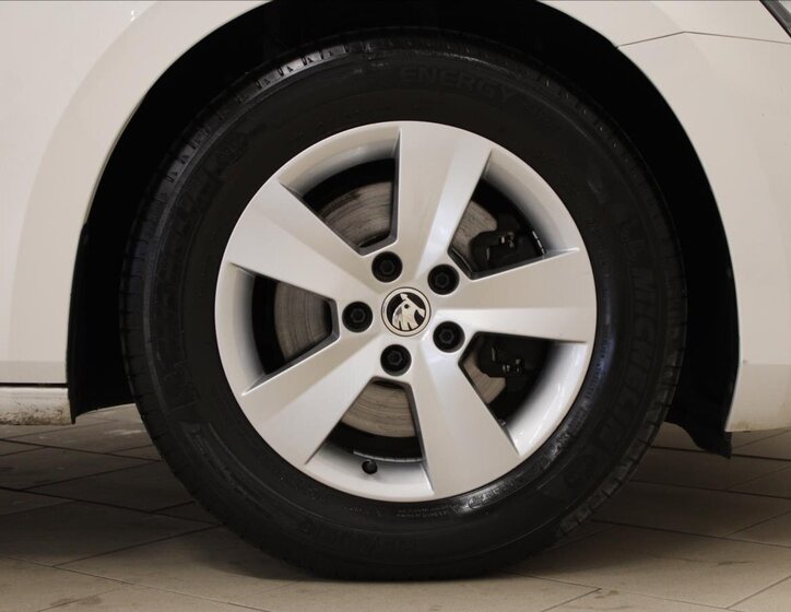 Škoda Superb Kombi 2,0 l 110 kw