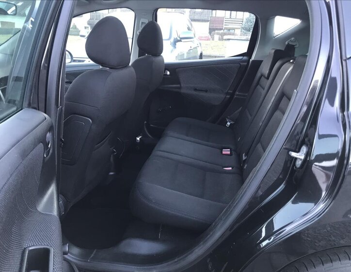 Peugeot 207 Hatchback 1,6 l 88 kw