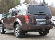 Nissan Pathfinder 7