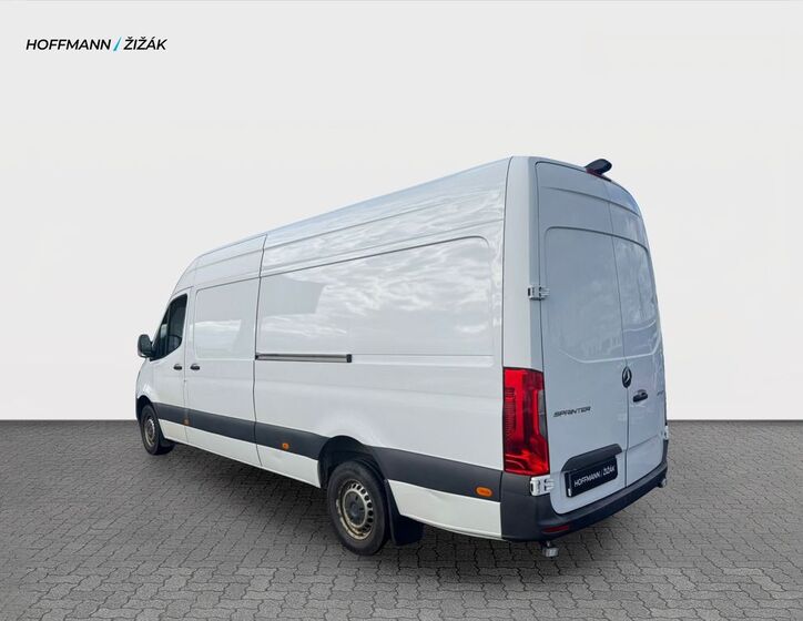Mercedes-Benz Sprinter 7