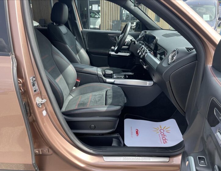 Mercedes-Benz GLB 27