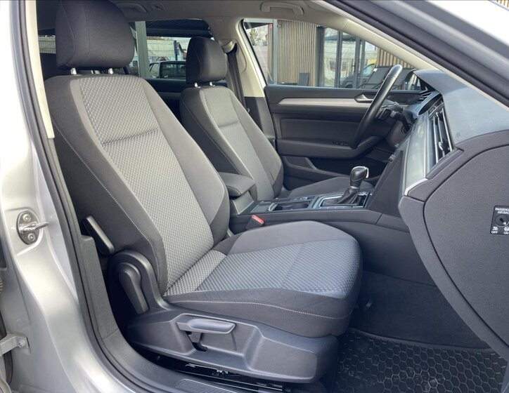 Volkswagen Passat Kombi 2,0 l 110 kw