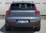Volvo XC40 4