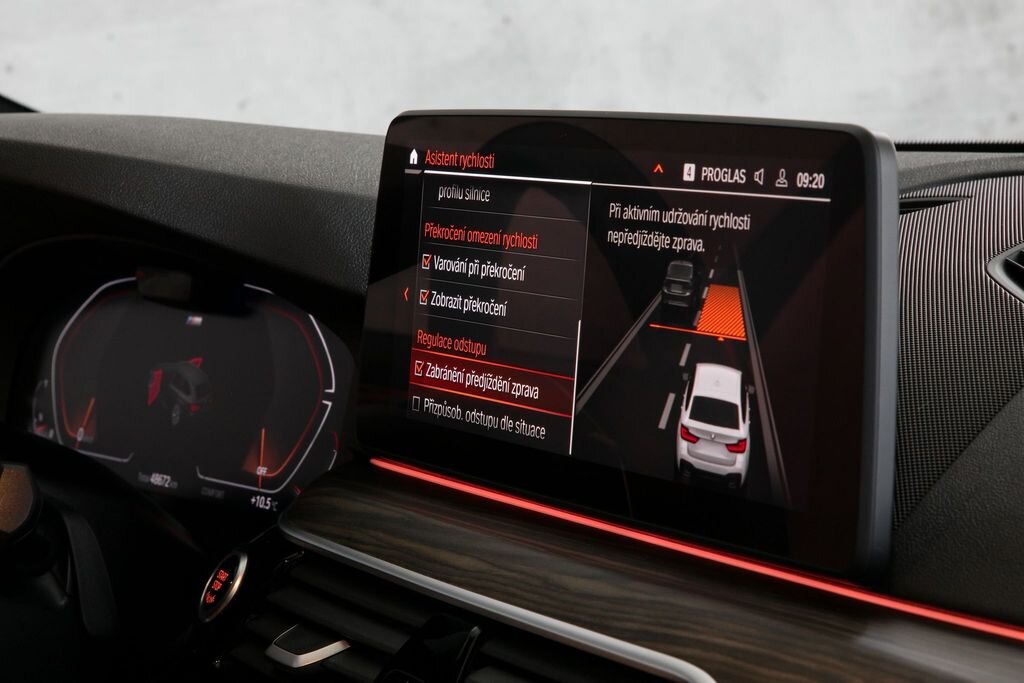 BMW Řada 5 Kombi 3,0 l 245 kw