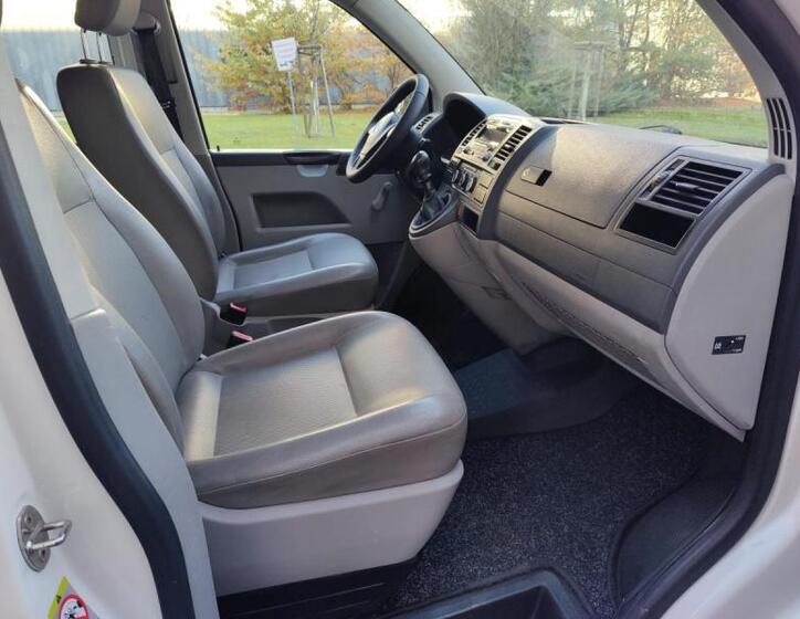Volkswagen Transporter 17