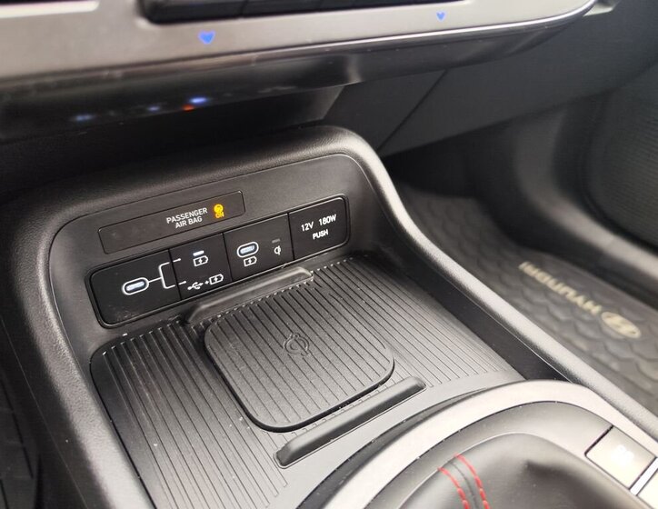 Hyundai Kona SUV / Terénní 1,6 l 146 kw