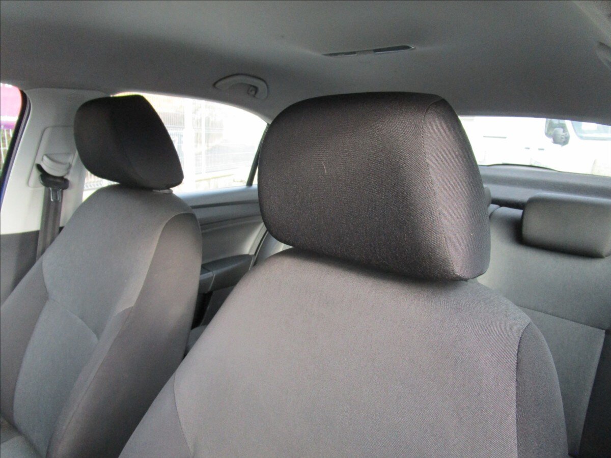 Škoda Rapid Sedan 999,0 70 kw