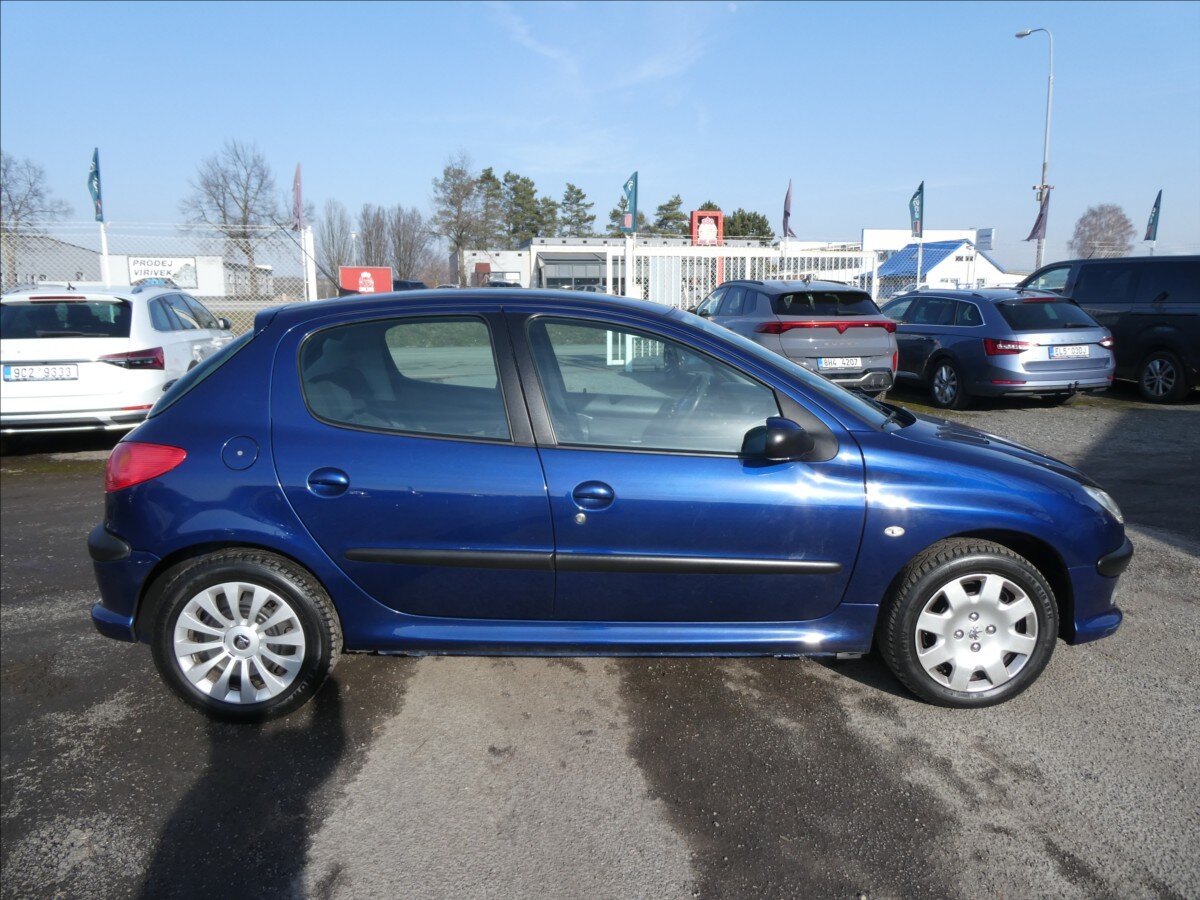 Peugeot 206 Hatchback 1,6 l 80 kw