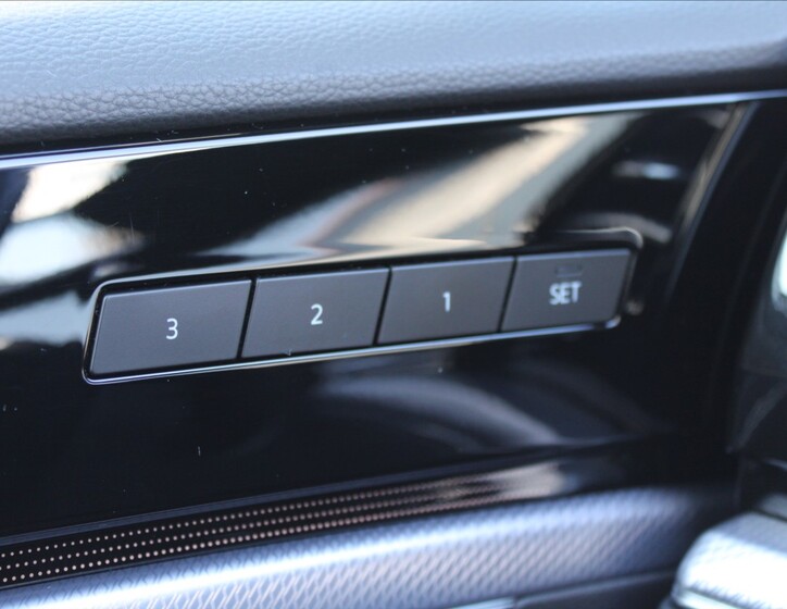 Volkswagen Touareg 12