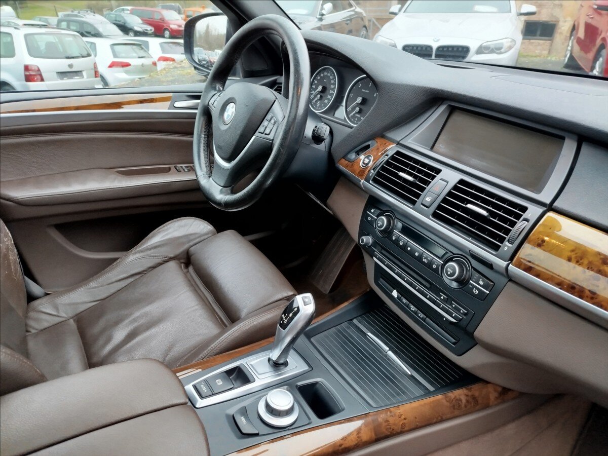 BMW X5 SUV / Terénní 3,0 l 173 kw