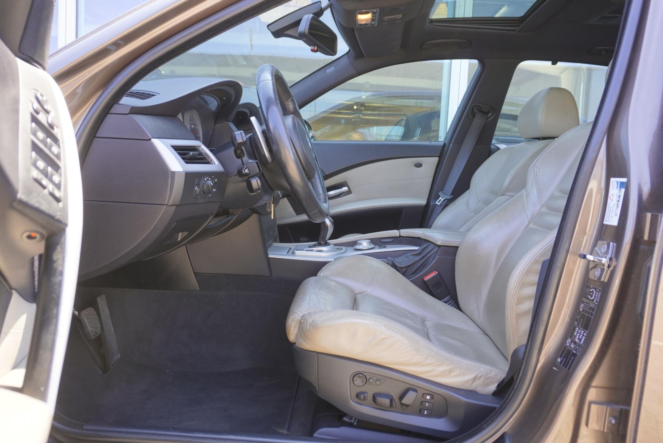 BMW M5 Sedan 5,0 l 373 kw