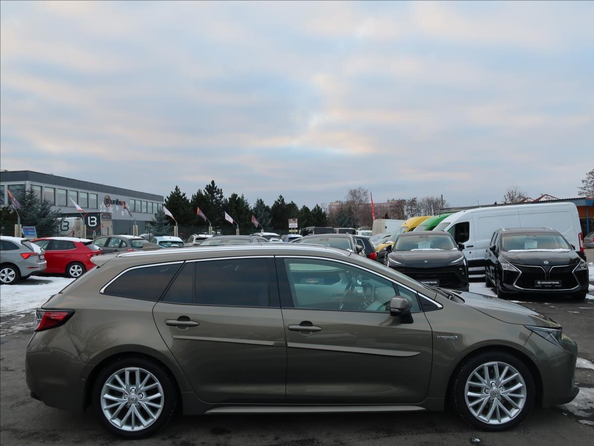 Toyota Corolla Kombi 2,0 l 132 kw