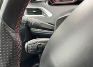 Peugeot 2008 SUV 1,2 l 96 kw