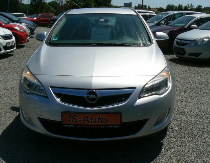 Opel Astra 4