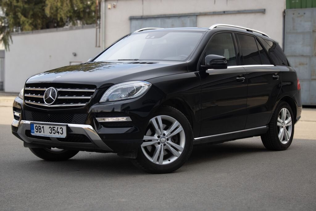 Mercedes-Benz Třídy M SUV / Terénní 3,5 l 225 kw