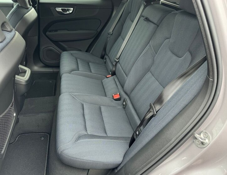 Volvo XC60 SUV / Terénní 2,0 l 184 kw