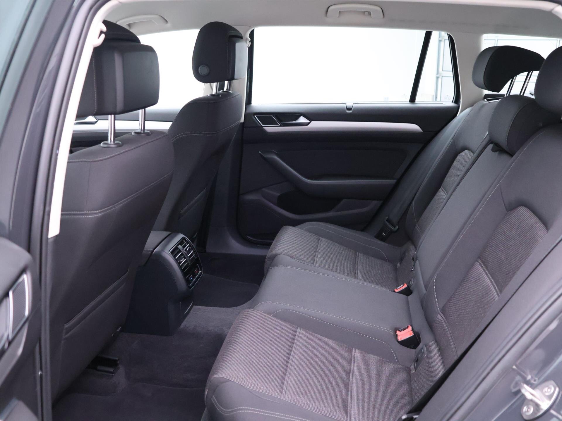 Volkswagen Passat Kombi 2,0 l 110 kw