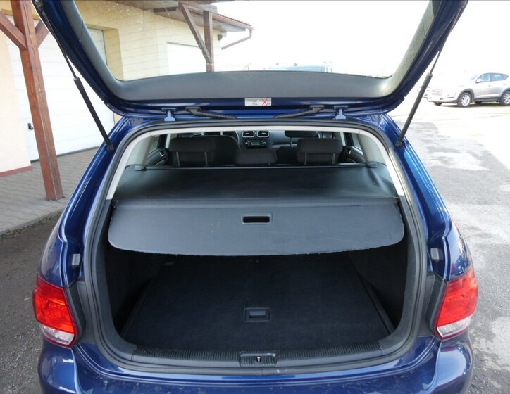 Volkswagen Golf Kombi 1,2 l 77 kw