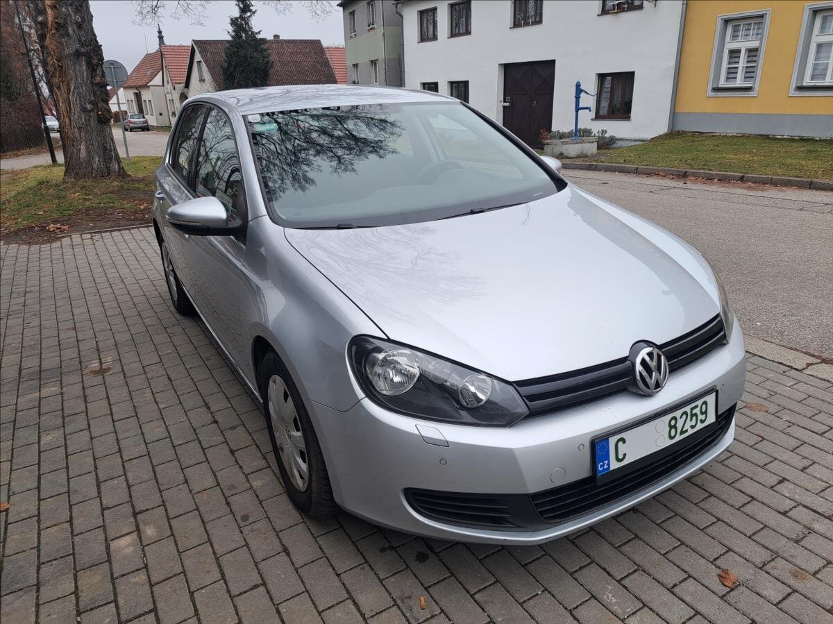 Volkswagen Golf Hatchback 1,6 l 66 kw