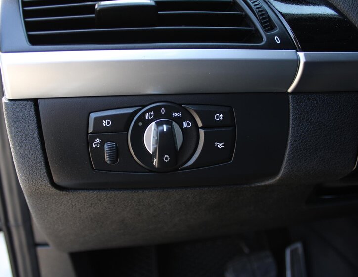 BMW X5 SUV 3,0 l 225 kw