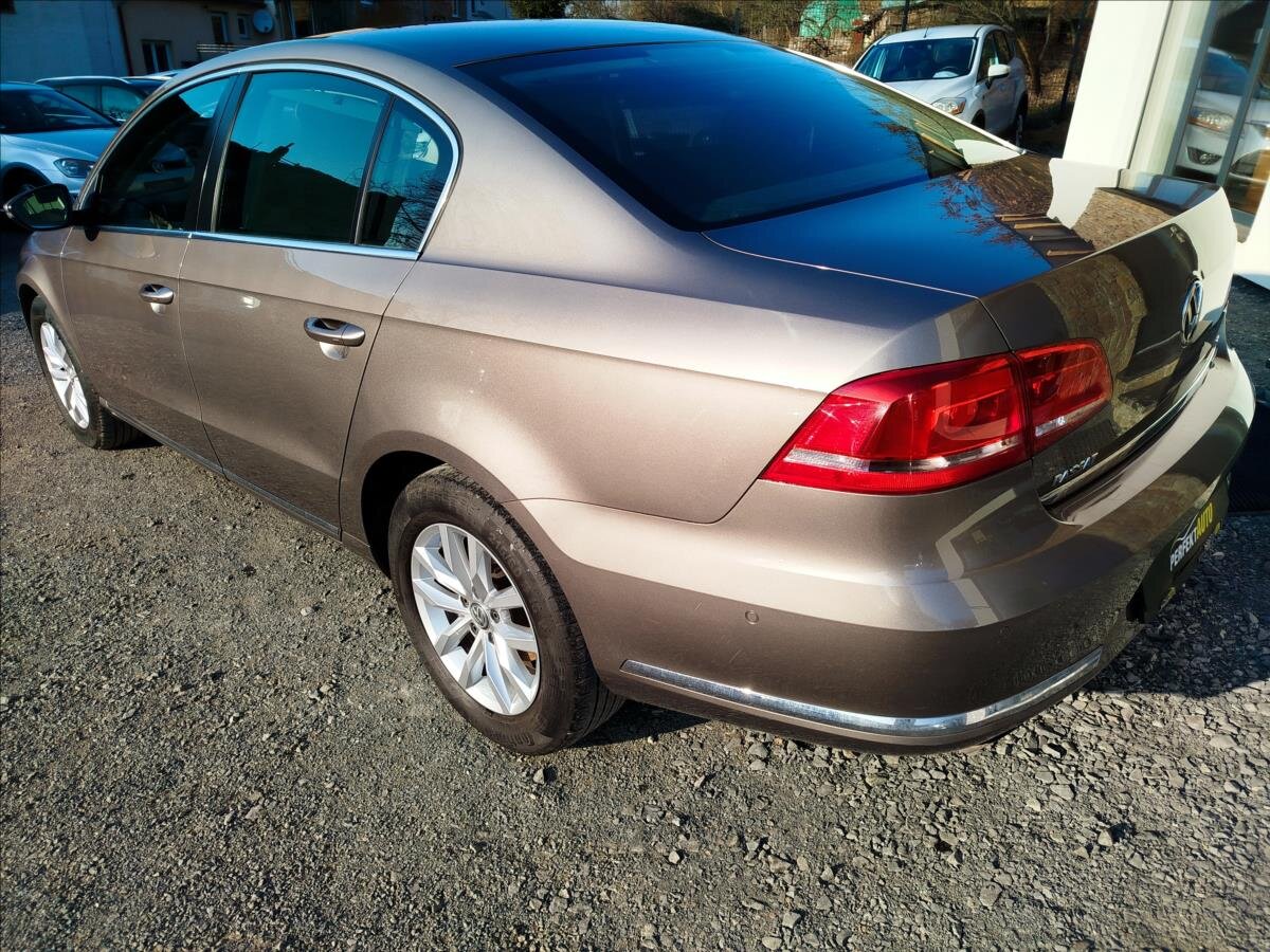 Volkswagen Passat Ostatní 1,4 l 90 kw