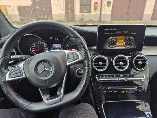 Mercedes-Benz GLC SUV 3,0 l 270 kw