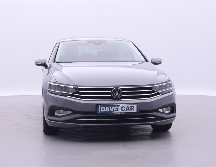 Volkswagen Passat Sedan / Limuzína 1,5 l 110 kw