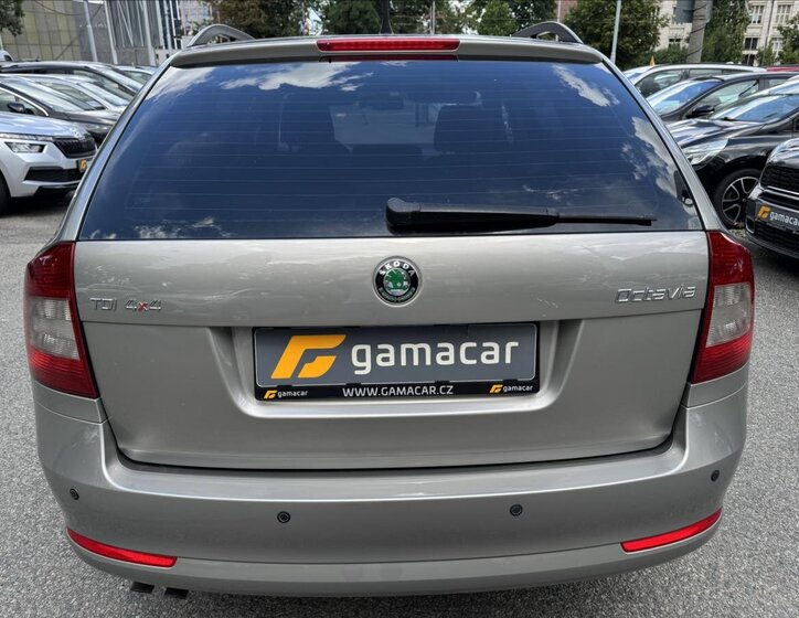 Škoda Octavia Kombi 1,6 l 77 kw